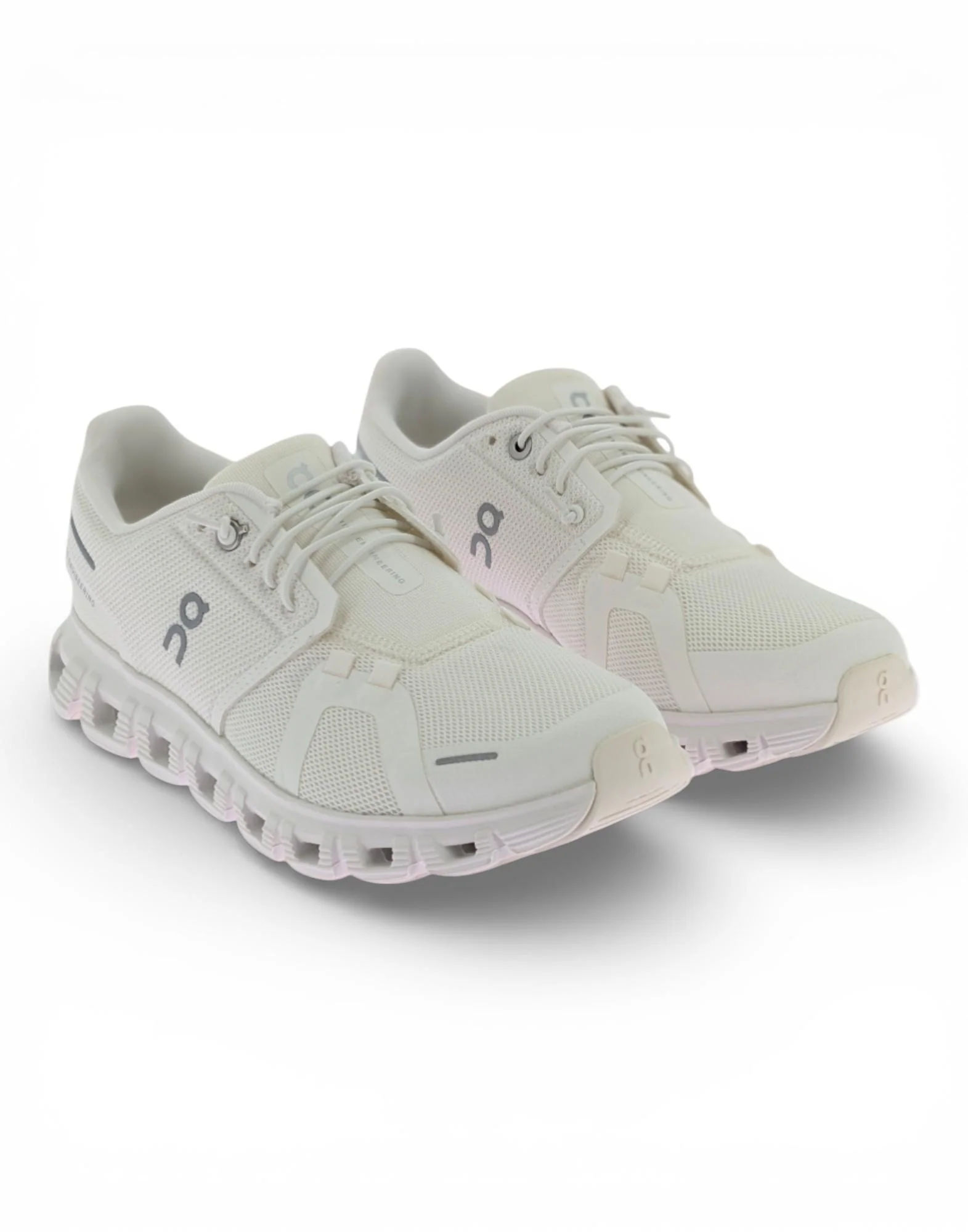 On Running Cloud 6 Donna - Image 3